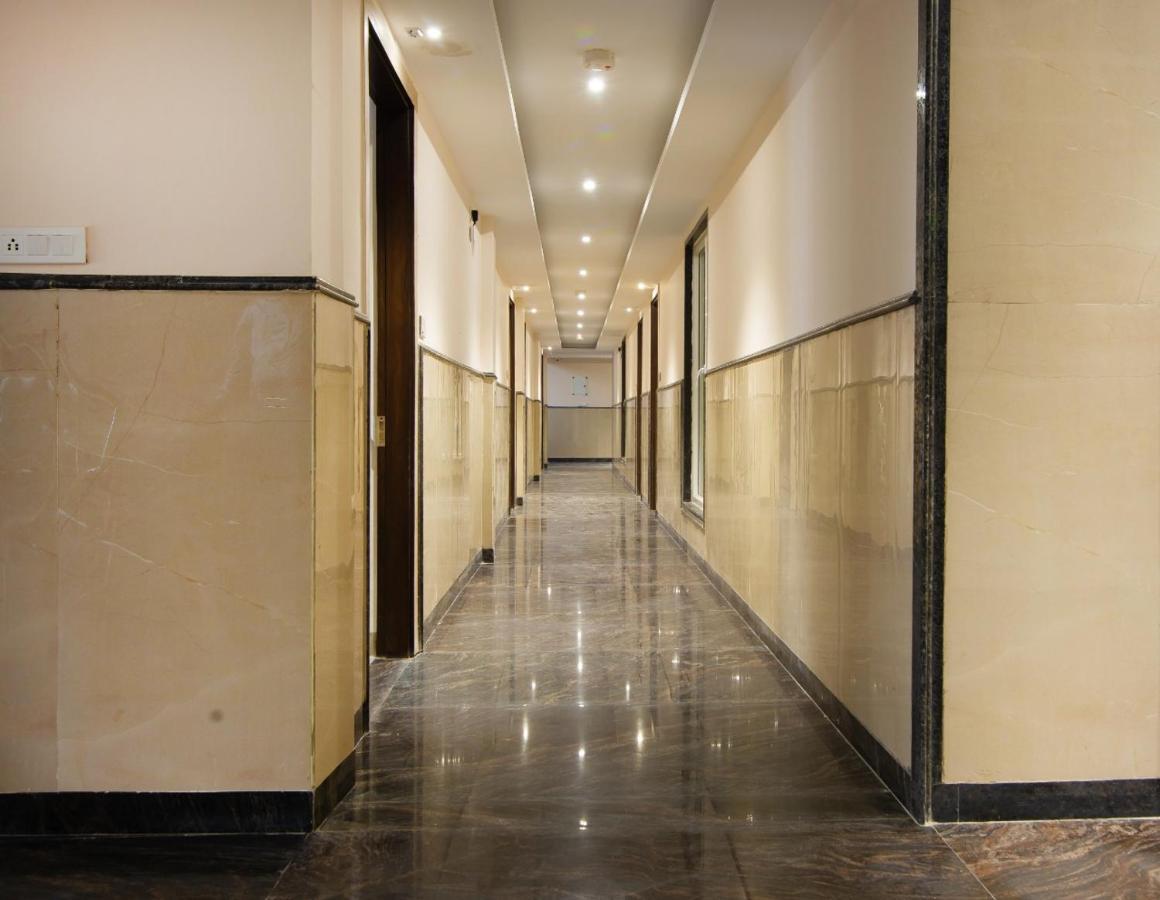 Hotel Ivy Plaza Luxury Neu-Delhi Exterior foto
