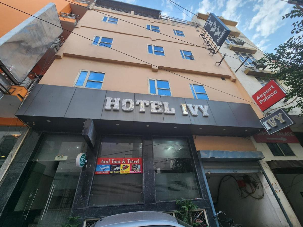 Hotel Ivy Plaza Luxury Neu-Delhi Exterior foto