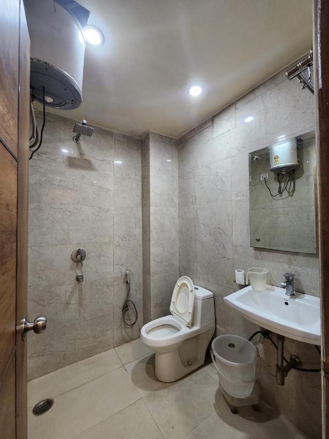 Hotel Ivy Plaza Luxury Neu-Delhi Exterior foto