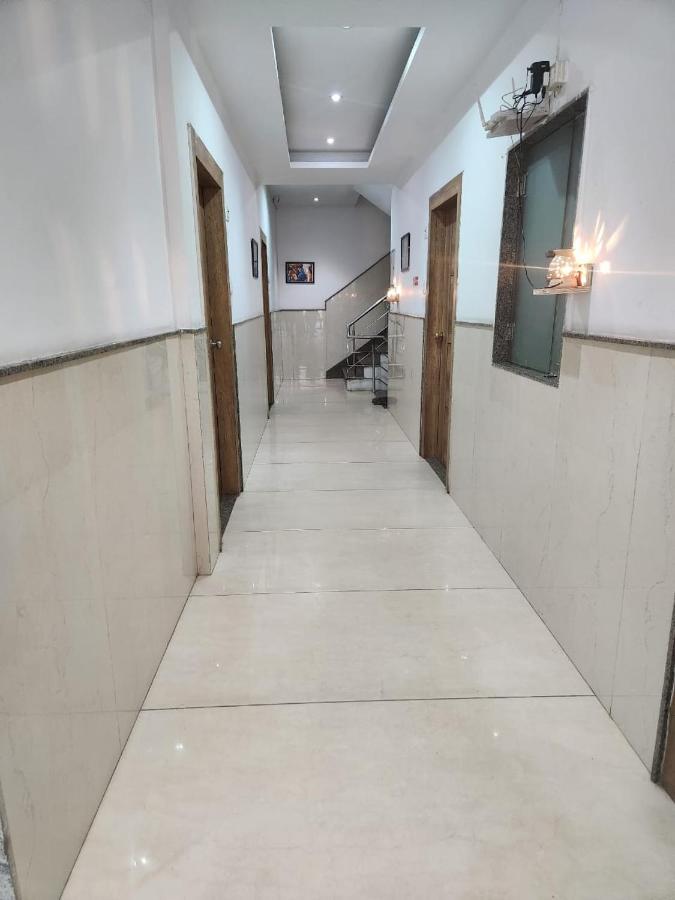 Hotel Ivy Plaza Luxury Neu-Delhi Exterior foto